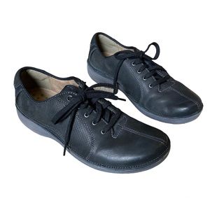 Clarks Wave Walk Back Leather Lace Up Sneakers